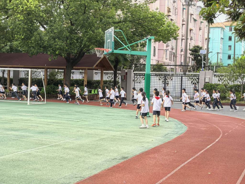 微信图片_20250922102959_3_633.jpg